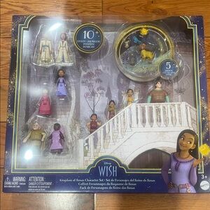 Disney Wish Rosas Character Collection with Purple and Gold Accents